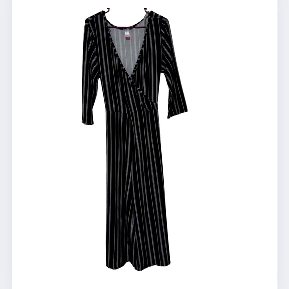 No Boundaries Plus Size Black & White Vertical Striped V Neck Jumpsuit - Picture 1 of 4